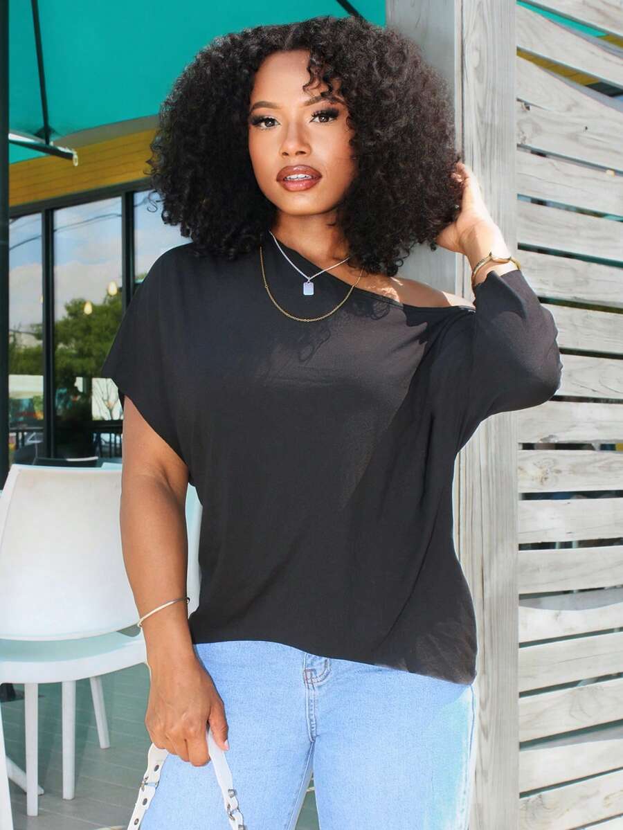 Steph T 休闲美式街头风斜肩宽松T恤，纯黑色 - 黑色 - 查看 1