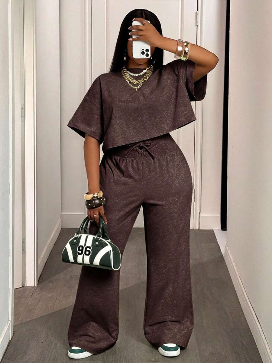 SHEIN Slayr 2025春夏新款休闲街头浅绿色宽松圆领短袖露脐T恤+系带阔腿裤女两件套，适合日常出行、返校、毕业季等场合。 - 棕色 - 查看 1