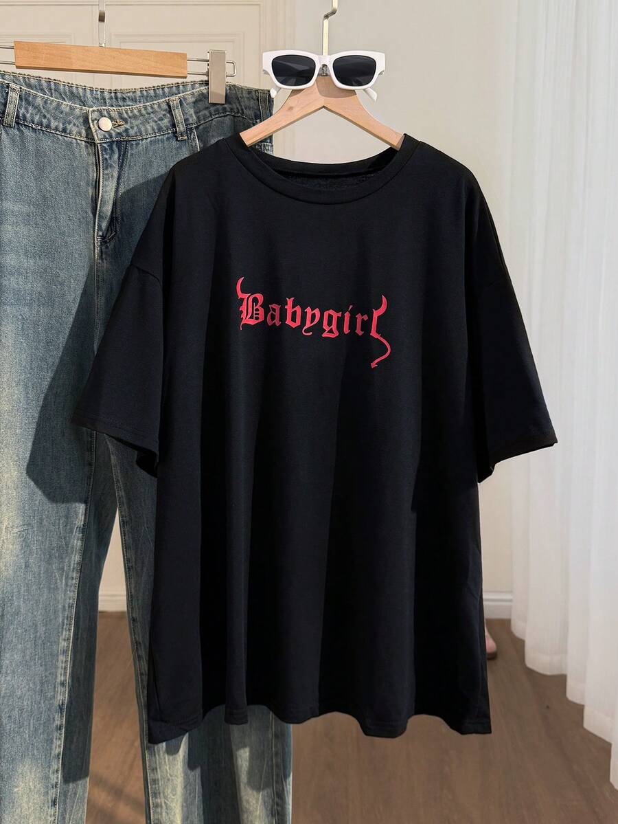 SHEIN EZwear Plus Letter Graphic Drop Shoulder Tee - Black - View 1