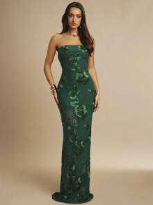 Silquee Vestido ajustado con parches de malla y diseño floral 3D sin tirantes - Verde Oscuro - Ver 3