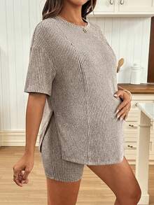 SHEIN Maternity Summer Casual Solid Color Split Hem Top And Shorts 2 Pieces Set - Khaki - View 4