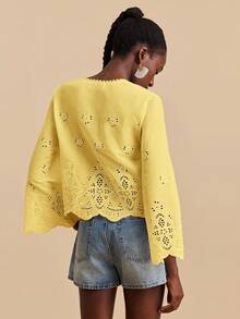 Travachic 黑色深V领梭织衬衫，喇叭袖，通体印花，波西米亚风系带上衣，适合度假、下午茶、婚礼季、海滩游轮假期、城市自驾游、波西米亚风假期、音乐节、海滩装扮、复活节、海滩等场合，优雅百搭。 - 黃色 - 查看 2