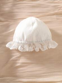 SHEIN Newborn Baby Girl White Summer Cute Elegant Baptism Dress Sleeveless Lace Ruffle Hem Princess Gown With Matching Hat 1st Birthday Party Outfits - White - View 4