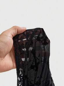 ROMWE Đầm cỡ lớn kiểu Gothic họa tiết ren jacquard hình chữ thập, tay xòe, cổ yếm, màu đen và đỏ tía, tay dài cỡ lớn cho mùa thu/đông, đầm maxi cỡ lớn in hình chữ thập dự tiệc Halloween, đầm cỡ lớn mùa thu/đông. - Nhiều màu - Xem 6