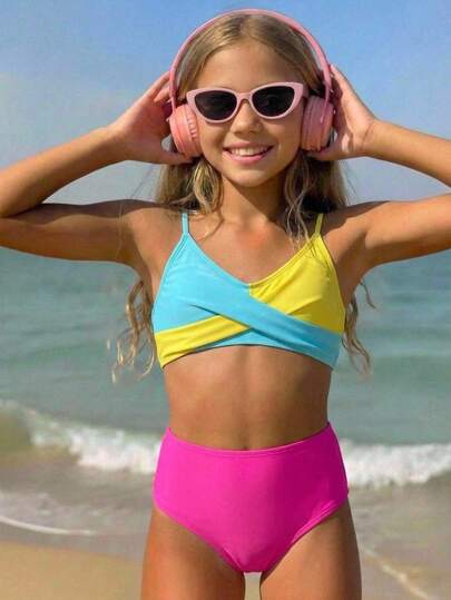 SHEIN Conjunto de traje de baño informal de punto de patchwork de colores para niña preadolescente, adecuado para la playa, vacaciones y natación