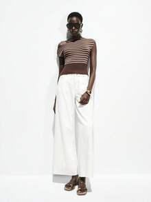 Lumivelle 2026春夏新款复古性感度假条纹针织露肩短款上衣 - 咖啡棕 - 查看 5