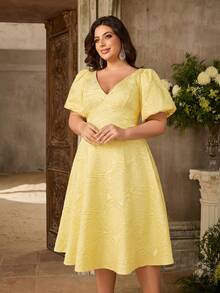 Aureia Plus Size Elegant Ellegant Yellow V-Neck Petal Sleeve Maxi Dress - Yellow - View 7