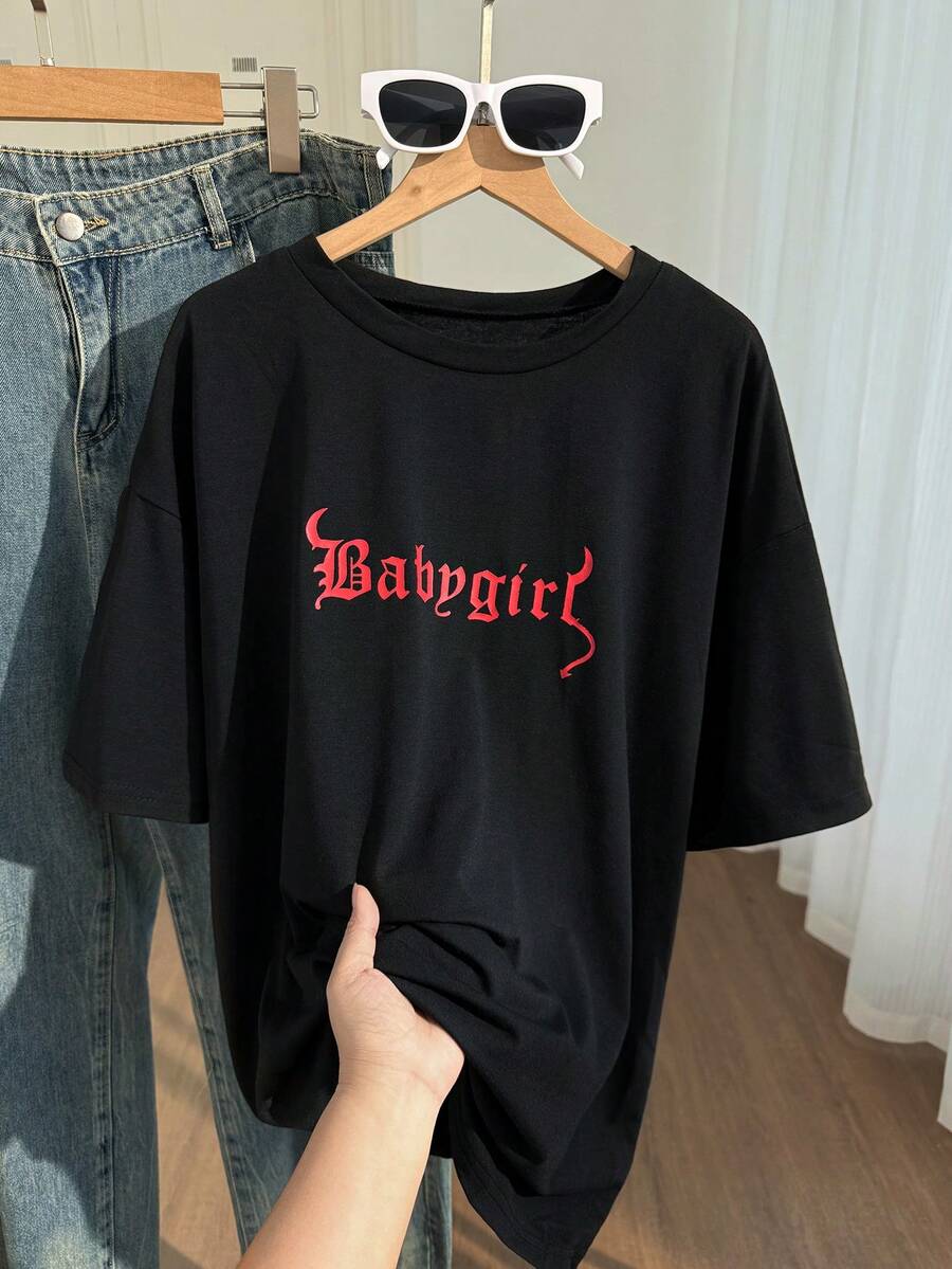 SHEIN EZwear Plus Letter Graphic Drop Shoulder Tee - Black - View 1