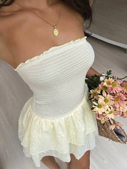 Sunnyshic 女士米黄色刺绣面料夏季甜美无肩带连衣裙，优雅百搭款式，适合伴娘、毕业典礼、下午茶、度假、派对和半正式场合。