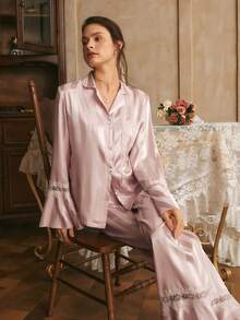 法式浪漫优雅蕾丝拼接喇叭袖口和下摆，翻领开襟竖条纹提花女士睡衣套装 - 粉色 - 查看 1