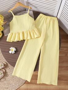 SHEIN Vintaside Kids Bộ 2 món cho bé gái, gồm áo croptop không tay, viền ren hoa và quần dài ống rộng, chất liệu vải họa tiết, cạp chun, thích hợp cho kỳ nghỉ. - Màu vàng - Xem 2
