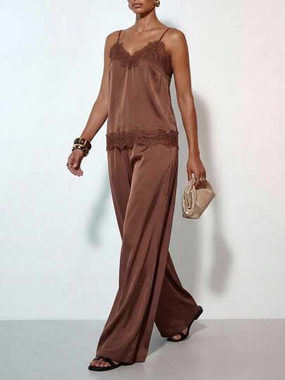 Zivah 新款夏季休闲波西米亚风宽松棕色缎面蕾丝边吊带背心+阔腿长裤两件套，适合日常穿着、度假、旅行、西部风情、游牧风、机场穿搭、早午餐、返校、下午茶、约会、音乐节、节日、派对、居家休闲等场合。