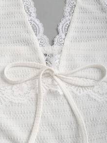 Sweetra Đầm chữ A xếp tầng gợi cảm, viền ren, chất liệu vải dệt họa tiết, kiểu dáng thanh lịch. - trắng - Xem 3