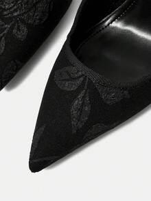CUCCOO HITCHD Escarpins pointus à imprimé floral noir sur canevas pour femmes - Décontractés, prêts pour le bureau, sexy et approuvés pour les vacances - Noir - Voir 2