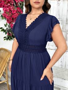 SHEIN Privé Đầm dài dáng chữ A tay ngắn, cổ chữ V, phối ren, cỡ lớn, thanh lịch. - Màu xanh hải quân - Xem 4
