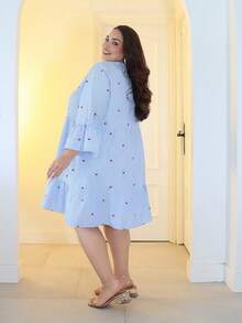 Pretty and Ole Vestido corto romántico para playa con estampado de corazón, de talla grande, con cuello en V, mangas abullonadas y cintura acampanada, en rayas azules y blancas, para el Día de San Valentín - Azul y blanco - Ver 5