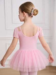 SHEIN Vestido de tutú de ballet profesional para niña, diseño de manga corta rosa dulce con corte en el hombro, tela de malla suave multicapa y elástica, estilo adorable de hada, perfecto para clases de ballet y recitales, ligero y amigable con la piel - Rosa - Ver 3