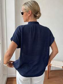 Vivie Lora 中老年女性蝙蝠袖单排扣衬衫 - 藏蓝色 - 查看 6