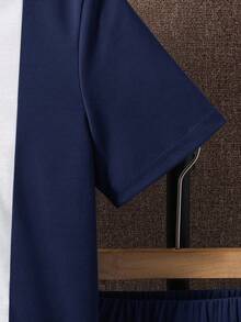 Set de 2 piezas de camisa tipo polo y pantalones cortos de color block de contraste casual para niño preadolescente, adecuado para la escuela, el transporte, el uso diario casual, los deportes, la primavera/verano - Azul Marino - Ver 5