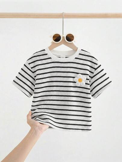 SHEIN Áo thun ngắn tay kẻ sọc in hoa dành cho bé gái