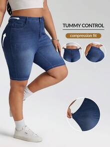 SHEIN PETITE CURVE Plus Size Women's High Waist Dark Blue Denim Bermuda Shorts, Casual Summer Vacation Outfits Four-Way Stretch Fabric Plus Size Slim Fit Casual Summer Versatile Daily Wear Blue Denim Shorts Jorts - Dark Wash - View 2
