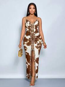 SOLERSUN 这款优雅性感的V领无肩带连衣裙采用高腰设计，饰有褶裥和开衩，面料高弹力。适合作为复古、优雅、性感的职业装、音乐节礼服或演唱会礼服。 - 棕色 - 查看 6