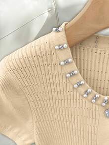 SHEIN LUNE 女士休闲优雅日常百搭纯色圆领修身短袖开衫，饰有水钻和珍珠纽扣，荷叶边下摆，春夏款 - 杏色 - 查看 4