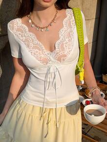 Áo thun nữ tay ngắn cổ chữ V thiết kế xoắn phối ren thời trang đa năng, phù hợp cho các lễ hội âm nhạc, kỳ nghỉ ngoài trời, tiệc tùng, hẹn hò, mùa xuân và mùa hè. - trắng - Xem 3