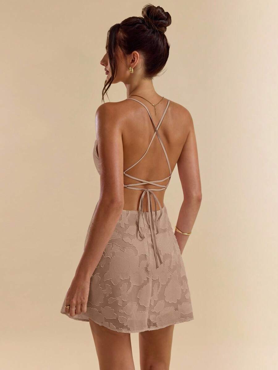 SHEIN BAE Đầm mini dáng chữ A màu trơn ôm sát, hở lưng, buộc dây, chất liệu vải dệt họa tiết, dành cho nữ, thích hợp cho mùa xuân/hè. - Màu Khaki - Xem 1