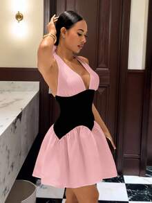 SHEIN Slayr 2025新款优雅性感露背流苏迷你连衣裙，撞色设计，适合情人节、春节、万圣节、圣诞节、酒吧、夜店、酒店、派对等场合。 - 粉色 - 查看 3