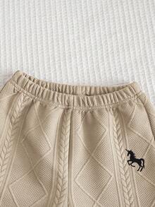 SHEIN Streecool Kids Bộ 2 món áo tay ngắn và quần short bằng vải jacquard thêu họa tiết cho bé trai, thoải mái cho trang phục thường ngày ngoài trời, thích hợp cho mùa xuân và mùa hè. - Màu be - Xem 6