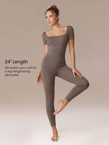 GLOWMODE Mono de cuello cuadrado con control de abdomen FeatherFit™ de 24" con espalda en U, de bajo impacto, para yoga y uso diario, con copas desmontables - Marrón - Ver 5