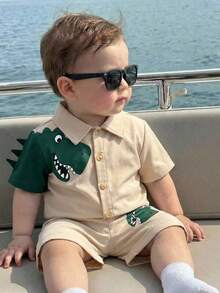SHEIN 2pcs Baby Boy Casual Cute Cartoon Dinosaur/Tyrannosaurus Rex Print Short Sleeve Polo Shirt And Shorts 2-Piece Outfit Set, Suitable For Outings, Daily Wear, Sports, Play, Parties, Vacations, Birthday Parties, Spring & Summer Dino Short Outfit Boy Dinosaur Toddler Outfit - Multicolor - View 8
