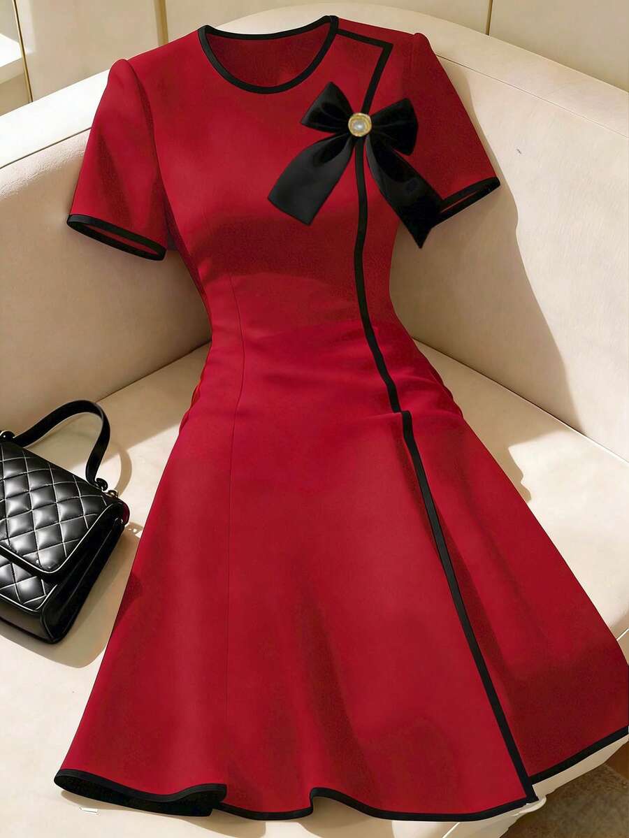 Franclia Đầm ngắn nữ thanh lịch với viền tương phản và nơ trang trí, thích hợp cho mùa hè. - Đỏ - Xem 1