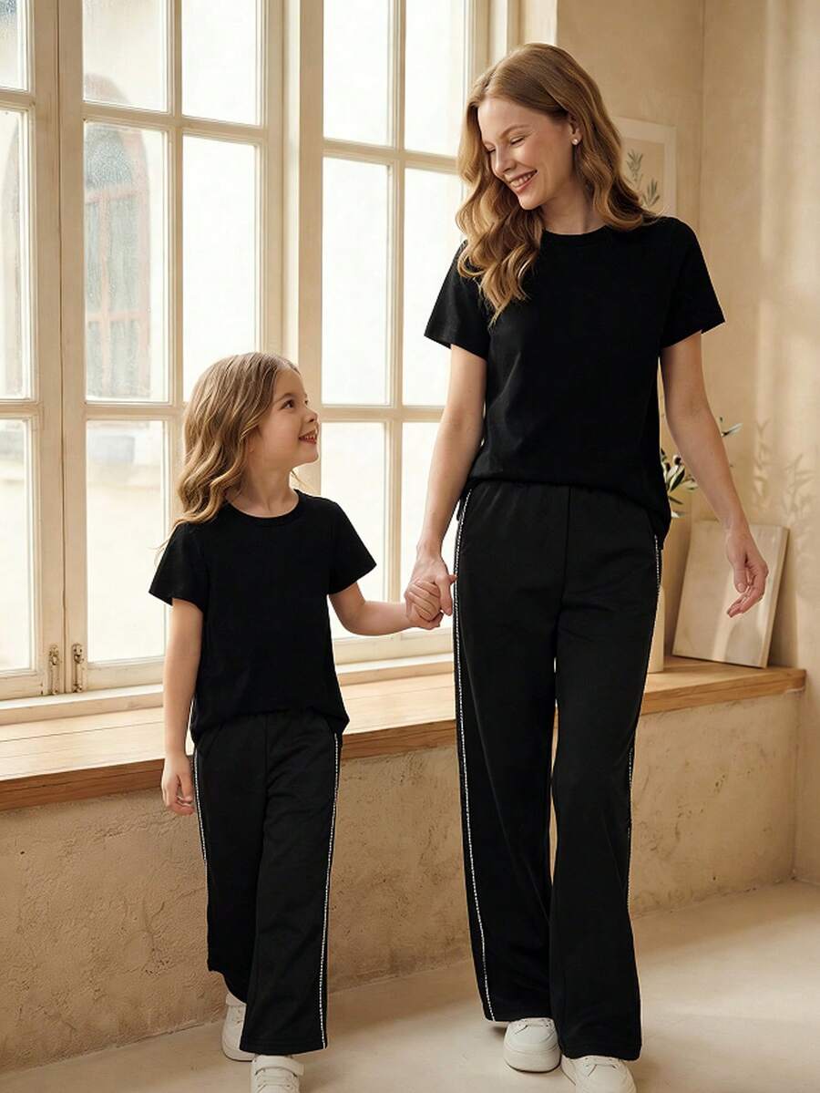 SHEIN Genkimix Kids Girls Black Round Neck Short Sleeve T-Shirt And Long Pants Co-Ords With Rhinestone Detail Everyday Casual Fitted Two-Piece Set - Black - View 1