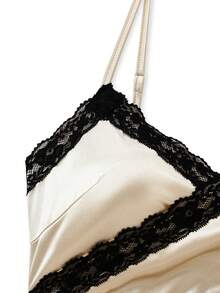 GlowEve 香槟金缎面蕾丝边V领无袖紧身吊带连衣裙 - 香檳色 - 查看 3