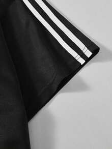 Hombre002TWy007 Conjunto de camiseta a rayas y pantalón corto para hombre, diseño sencillo y duradero, pensado para el uso frecuente en salidas informales y rutina diaria. - Negro - Ver 5