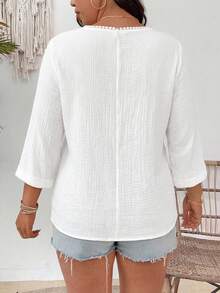 EMERY ROSE Camisa de lino con textura casual de cuello en V y estampado floral para tallas grandes - Blanco - Ver 2
