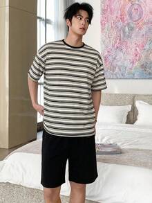 DAZY 夏季男士多色短袖衬衫短裤睡衣套装 - 彩色 - 查看 5
