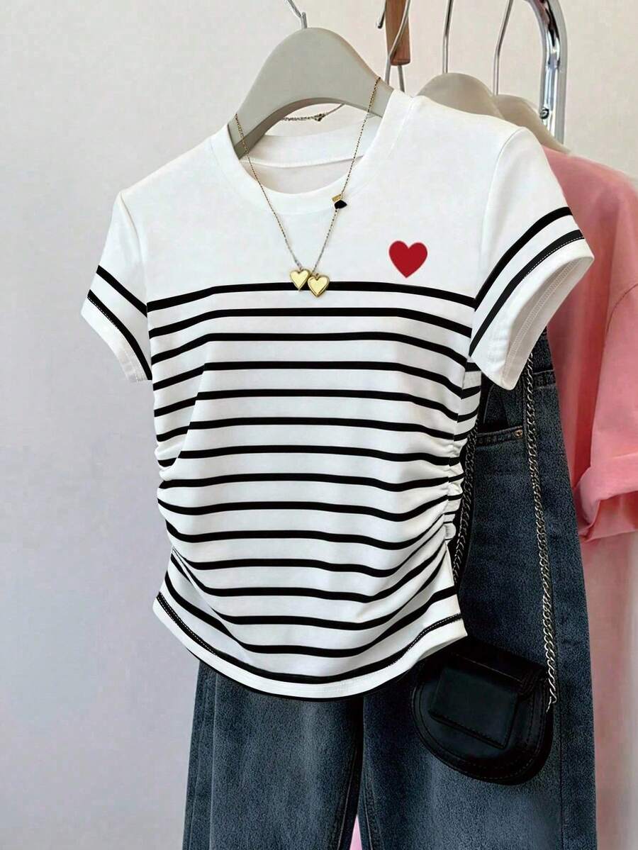 SHEIN Sparklyn 青少年女孩黑白條紋愛心印花修身T恤,白色休閒校園夏季款,輕盈舒適 - 白色 - 查看 1
