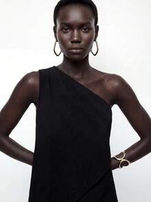 Maija Áo kiểu nữ không tay xếp ly màu đen trơn, thiết kế vai bất đối xứng, phong cách thành thị, thích hợp cho mùa Xuân/Hè & Đầu Thu 2026, Ngày Quốc khánh, Lễ tốt nghiệp tháng 7, mùa hè, ngày lễ Thánh Patrick, Lễ Phục sinh, mùa hè, dự tiệc, đi biển, kỳ nghỉ hè, đi chơi, tốt nghiệp. - màu đen - Xem 4