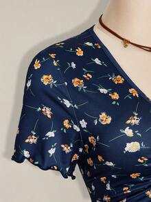 SHEIN ICON 大码女式碎花系带短袖连衣裙 - 藏蓝色 - 查看 4