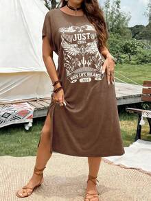 EMERY ROSE Plus Letter Graphic Split Thigh Tee Dress Maxi Women Outfit,Summer Boho Vacation Holiday Bohemian Style Clothing For Seaside Music Festivals - Coffee Brown - View 3