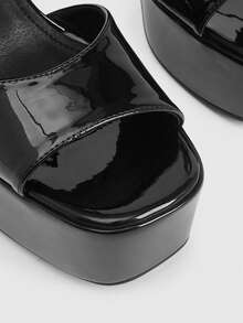 CUCCOO LuxiPop Giày sandal cao gót nữ, giày cao gót đế dày khoét rỗng, giày nữ mũi vuông rỗng, phong cách hộp đêm, trang phục dự tiệc, màu đen, trang phục đi nghỉ mát, đồ dùng cần thiết khi đi du lịch, phong cách thập niên 2000, trang phục mùa hè, không khí nghỉ dưỡng, phong cách cô nàng cá tính cho đêm đi chơi. - màu đen - Xem 7