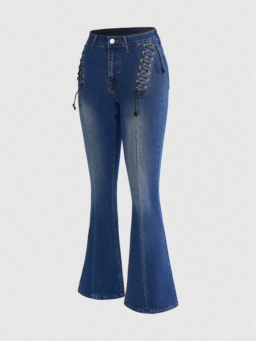 SHEIN x Luisa Sonza ROMWE Jeans acampanados de cintura baja, ajustados y con cordones calados, de estilo grunge, punk y Y2K, para mujeres - Azul lavado medio - Ver 1