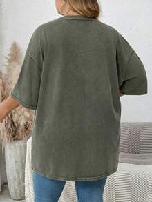 SHEIN CURVE+ Women's Plus Size Round Neck Short Sleeve Loose T-Shirt With Washed Snow Flake And Embroidery - Green - View 2