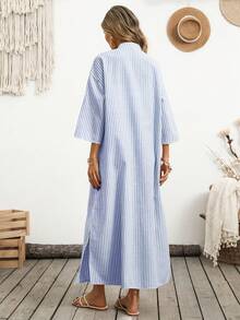Breezaya 女士夏季休闲度假波西米亚简约宽松V领落肩长款条纹休闲衬衫裙 - 藍白色 - 查看 2