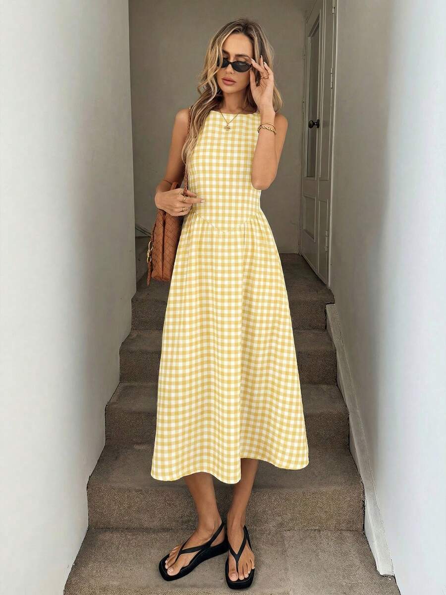 SHEIN LUNE 蓝白条纹无袖A字中长连衣裙，收腰设计，休闲度假风，采用透气棉质面料制成 - 彩色 - 查看 1