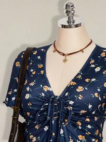 SHEIN ICON 大码女式碎花系带短袖连衣裙 - 藏蓝色 - 查看 3