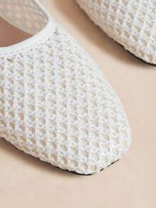 Rosivie Giày nữ kiểu Pháp thanh lịch, giày đế bằng bằng lưới thoáng khí, không gây bí chân, thoải mái thường ngày, thích hợp cho tiệc trà chiều, ngày lễ tình nhân. - Màu trắng 1 - Xem 4